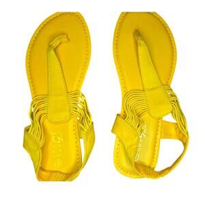 Rouge Helium Size 8 Yellow Strappy Flat Thong Sandals